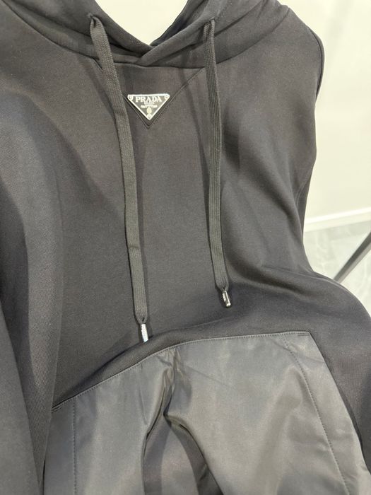 Суичър - Prada Re-nylon