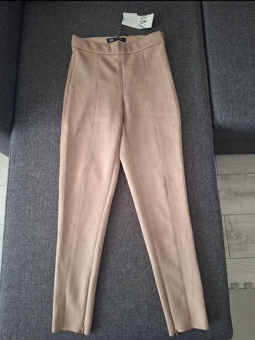 Vand pantaloni ZARA