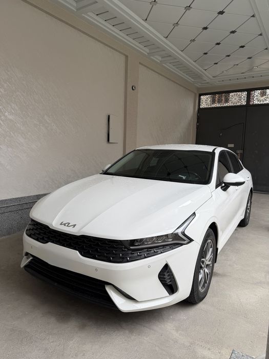 Kia k5 2022 yil 30 min yurgan 1 qol benzin 2.0 mator