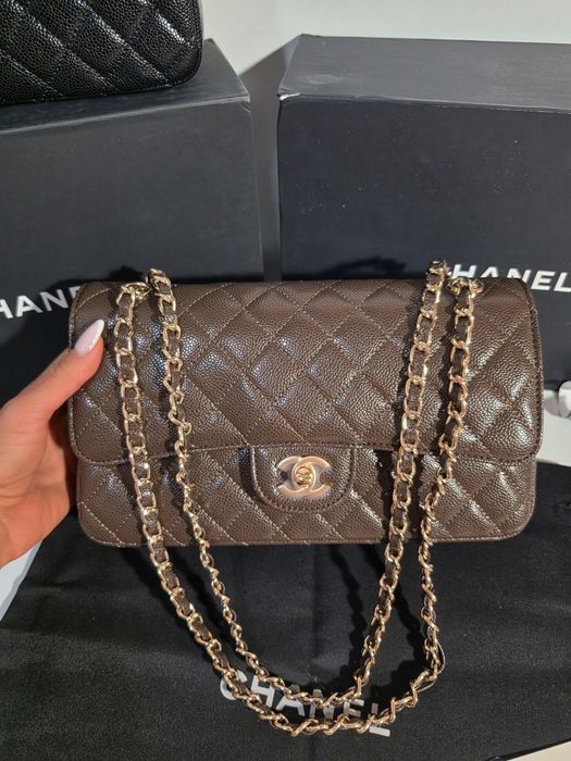 Дамска чанта Chanel Medium Classic Double Flap Bag