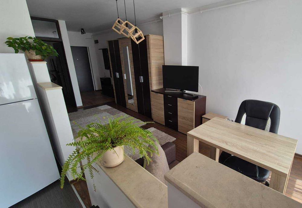 PF ofer spre închiriere apartament modern în zona The Office