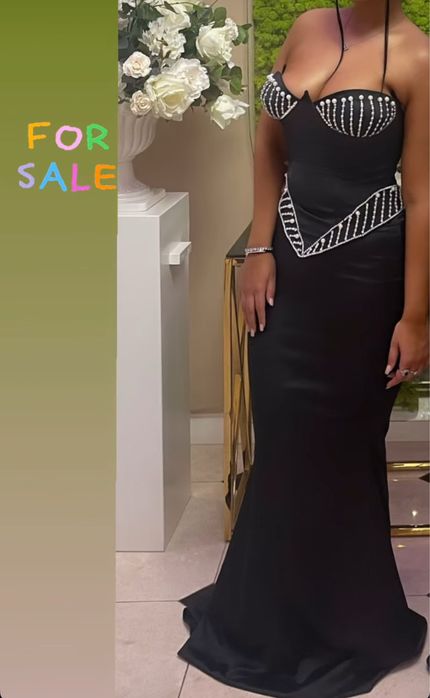 Corset cu fustă de seară satin mărimea M  puttata o singura data