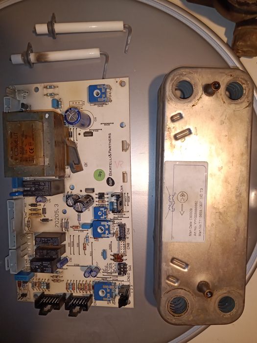 Baxi Eco 3 compact vas expansiune presostat aer vana gaz