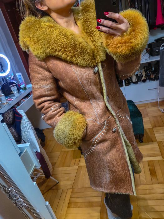 Haine din piele naturala