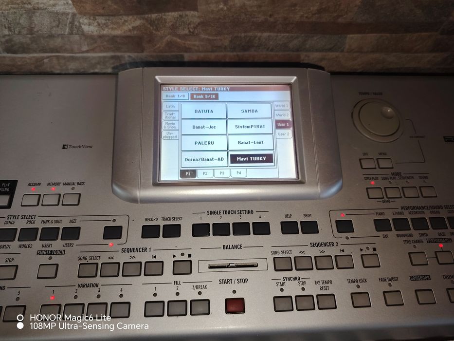 Korg PA588 pian electronic