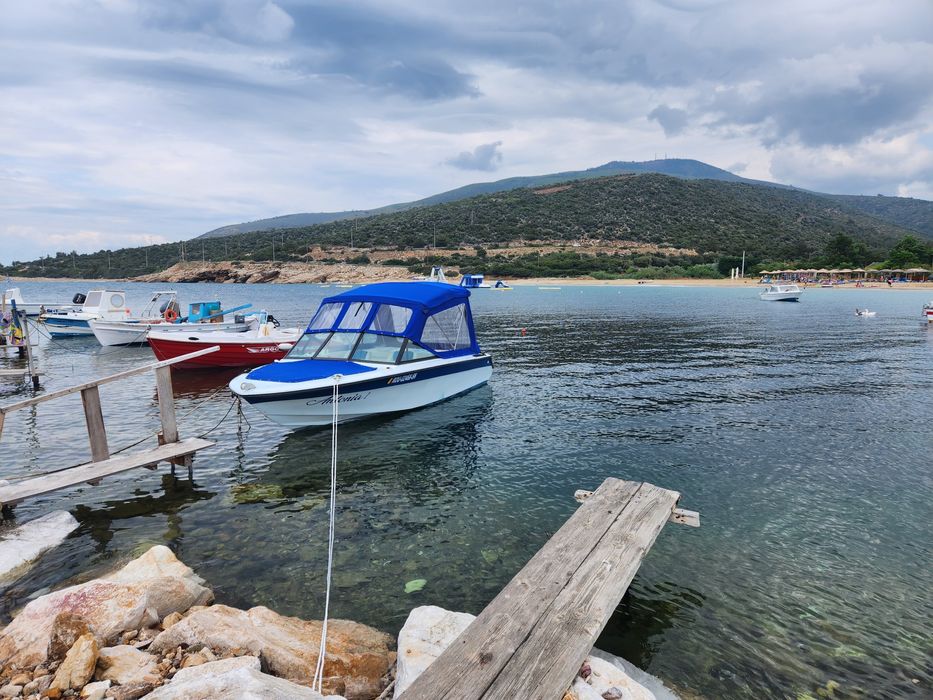 Barca 6 persoane Glastron Invader