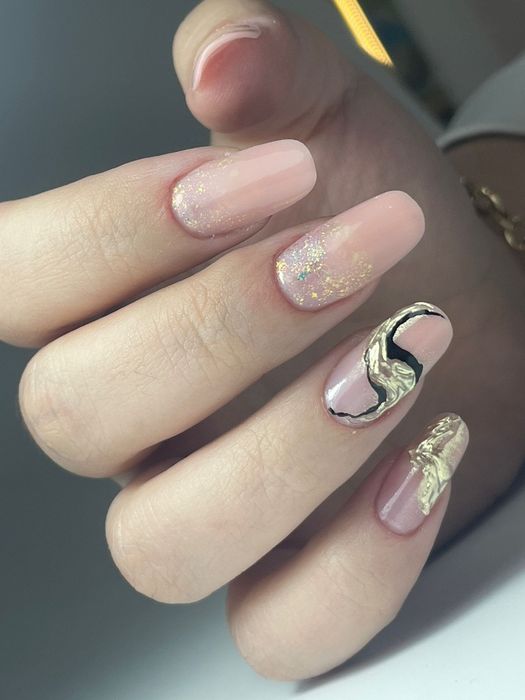 Oferta unghii cu gel