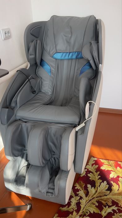 Спочно продам массажное кресло