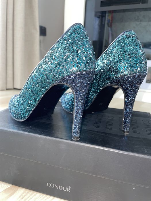 Vând pantofi stiletto , din piele , condur by Alexandru