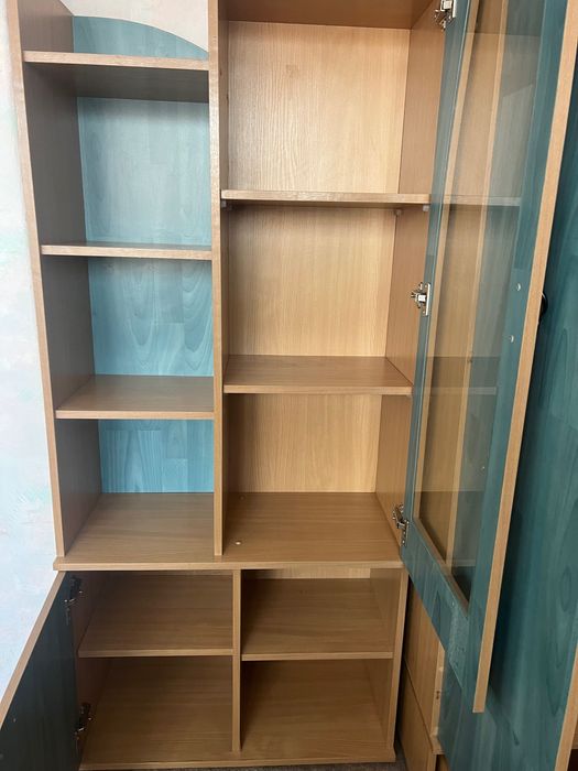 Легла с ракла  и гардероб