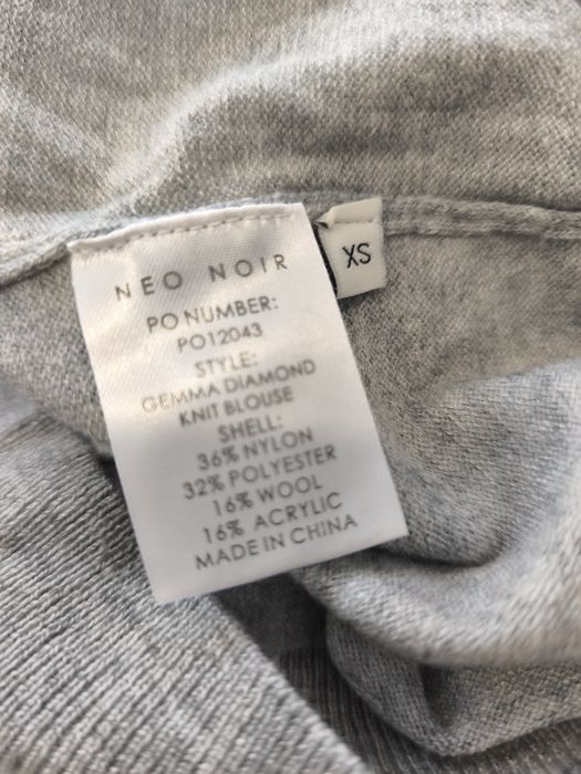 Neo Noir пуловер с копчета с камъни р-р ХС