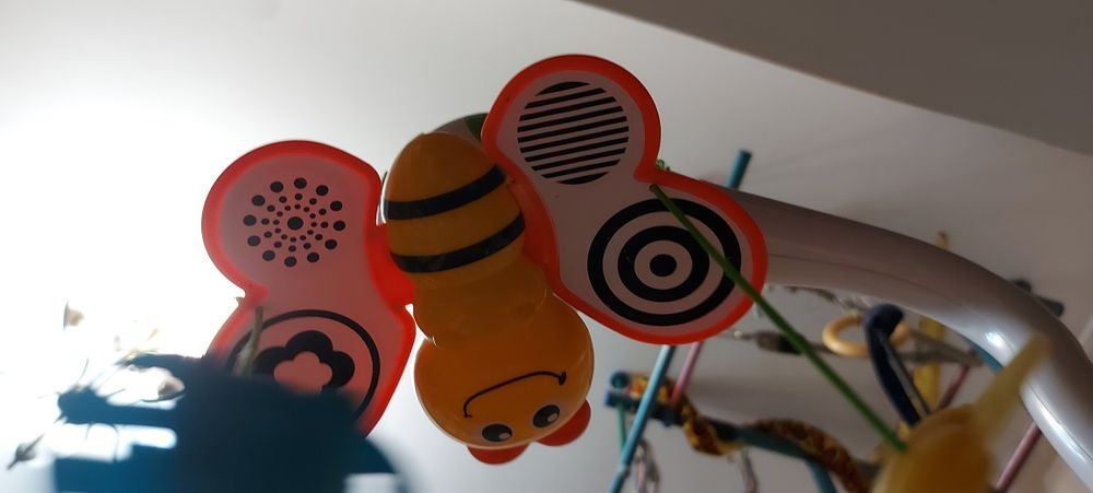 Мобиль музыкальный.