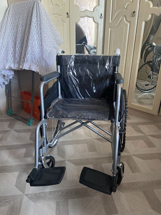 Инвалидная коляска новая