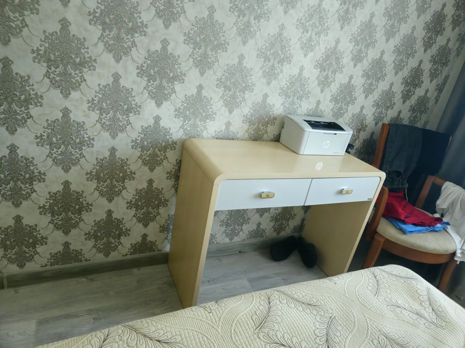 Продам гарнитур в спальню