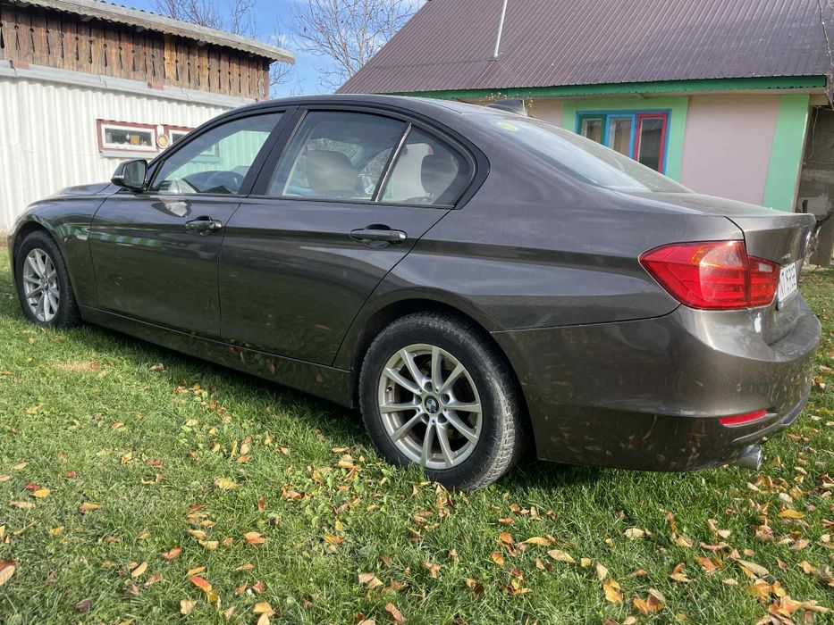 Vând seria 3 F30