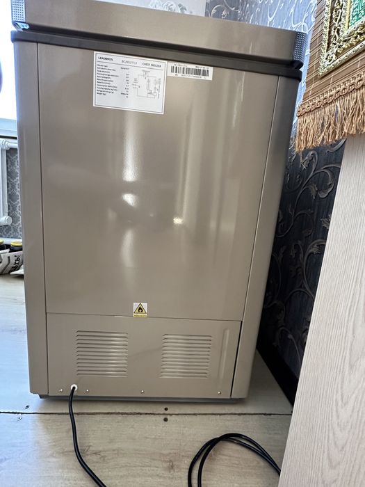 Продам морозильную камеру Leadbros