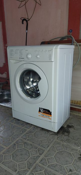 Стиралка автомат indesit