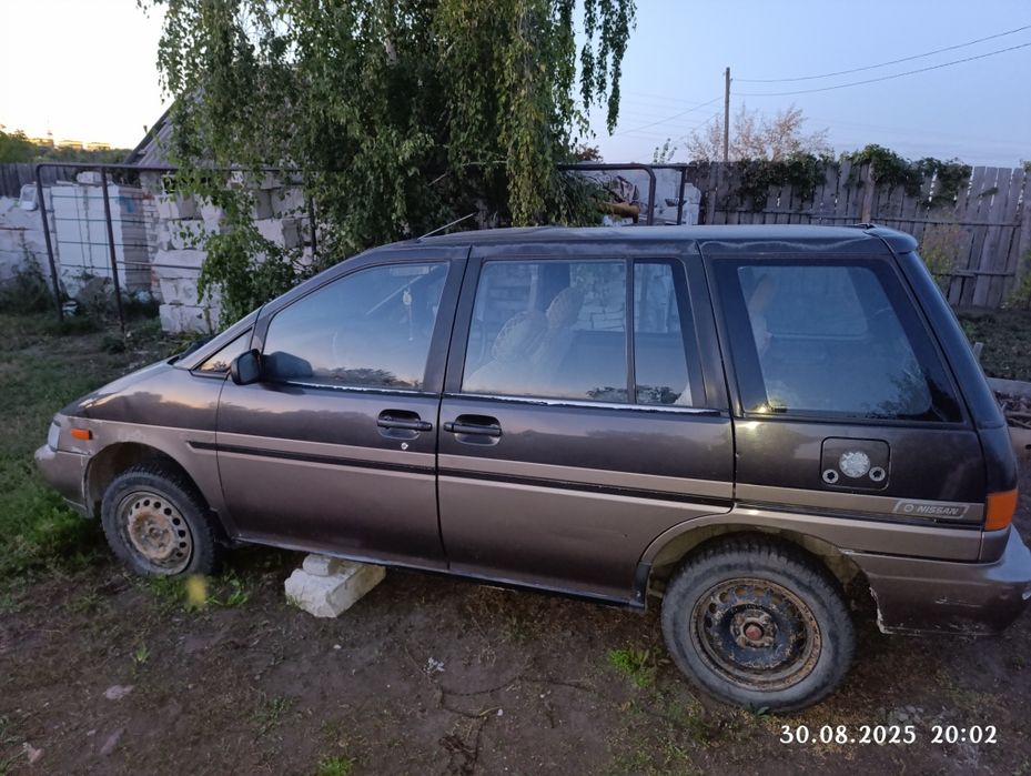 Ниссан Прерия 94г.