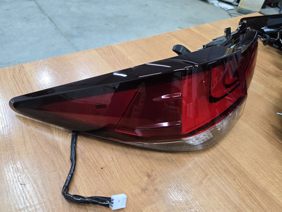 Задние фонари lexus rx    2019