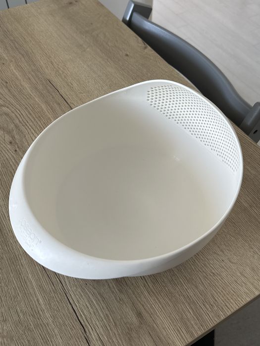 Продам дуршлаг JosephJoseph