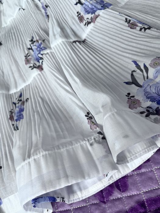 Красивое платье 46 размера (М)