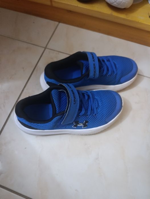 Маратонки under armour