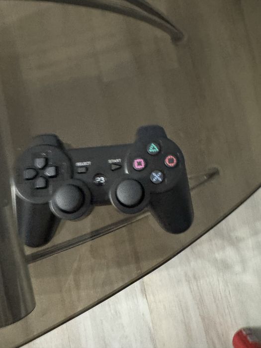 Vând playstation 3 (ps3) modat