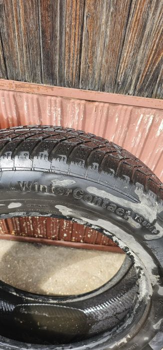 2 бр. зимни гуми Continental 225/ 65 R17