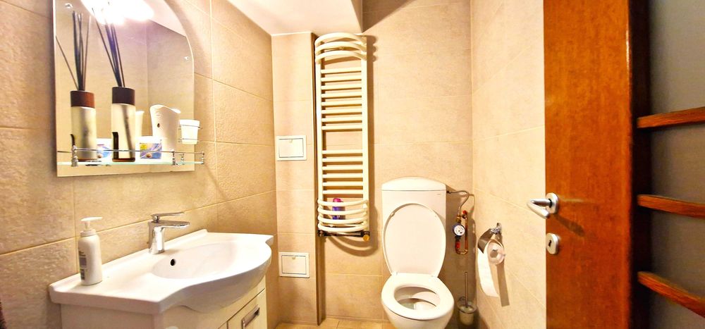 Spatiu de Birouri Mobilat - Apartament cu 3 Camere - Bd. Unirii 7