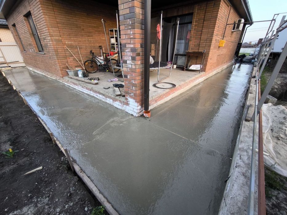 Услуги бетонная стяжка