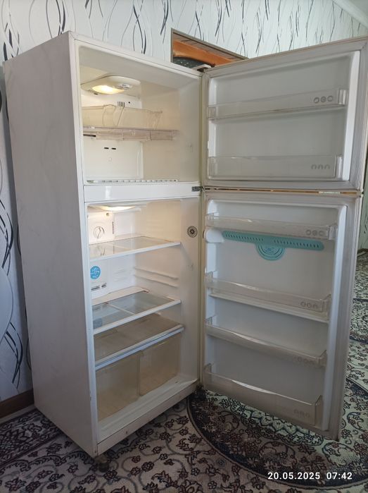 Xoladilnik lg sotiladi