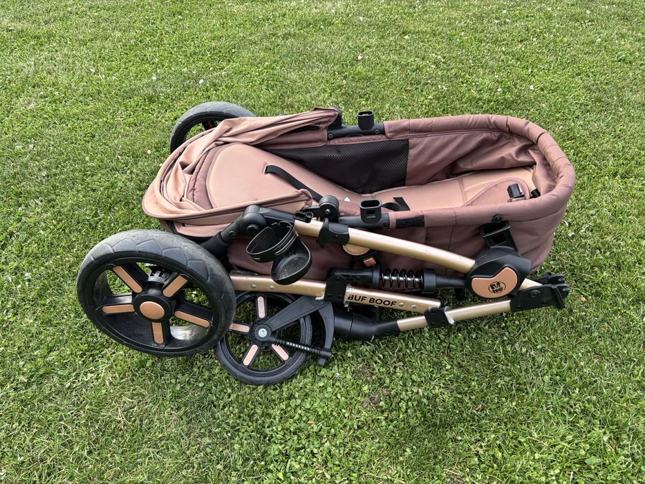 Carucior 2 in 1 pliabil cu suspensie