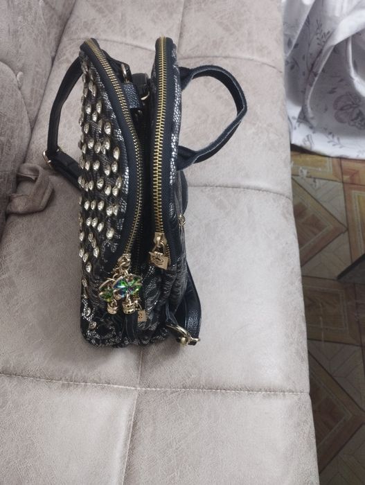 Продается женский рюкзак