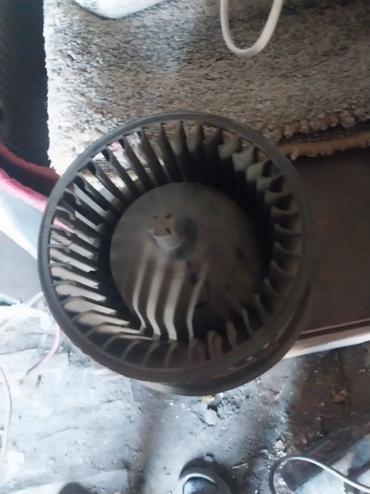 Продам элетродвигатель на печь