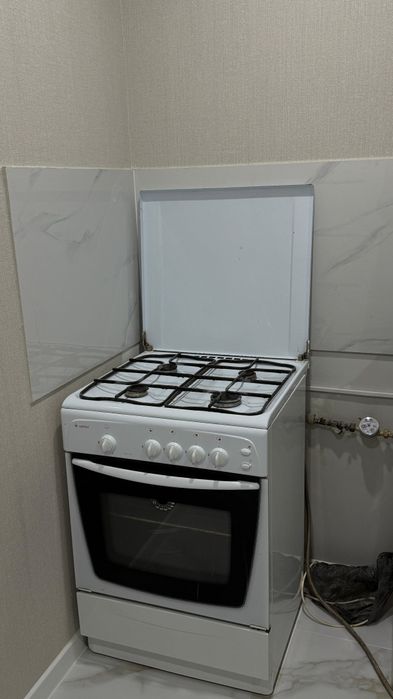 Срочно продам газплиту GEFEST