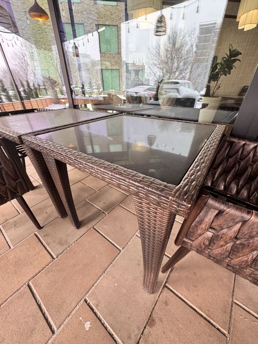 Продам столы Б/У после закрытия ресторана