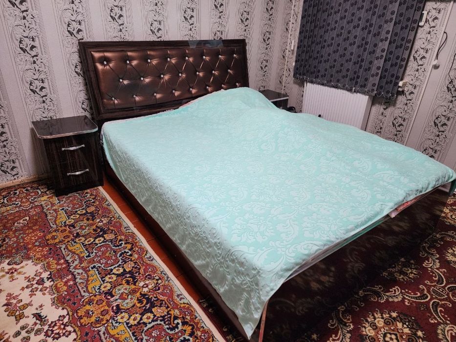 Продается спальный гарнитур