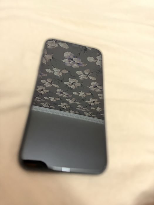 Продам айфон 11 (iphone 11) 64 gb