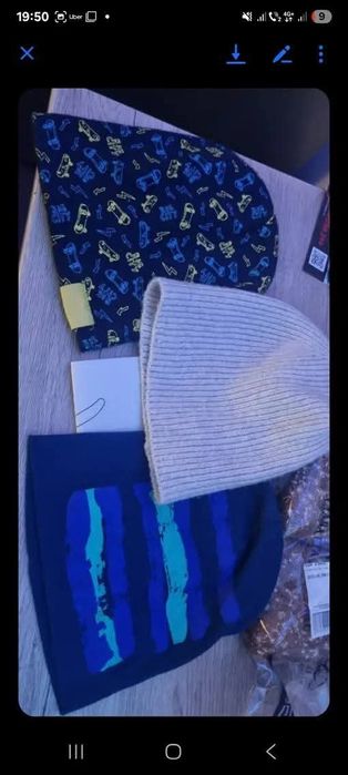 Caciulite sezon  de vanzare