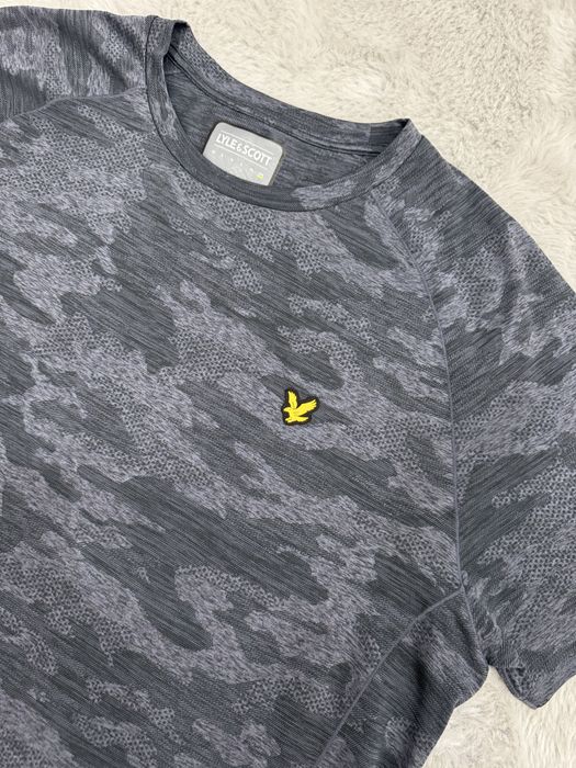 Мъжка тениска LYLE  &  SCOTT . Размер 2XL