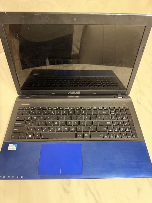 Vand laptop ASUS
