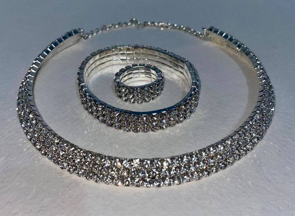 Аксессуары. Сумки/Сережки