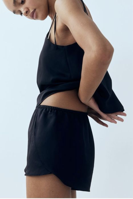 Pijama cu top si pantaloni scurti H&M