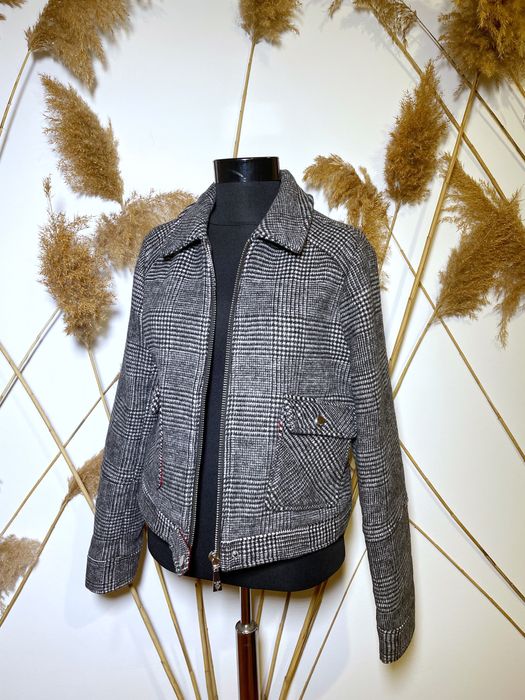 Jachetă Guess autentică