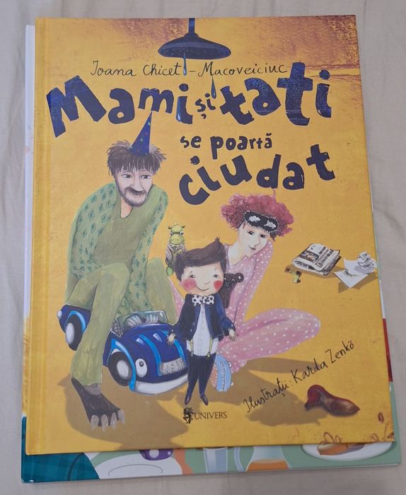 Carte de citit Mami si Tați se poarta ciudat