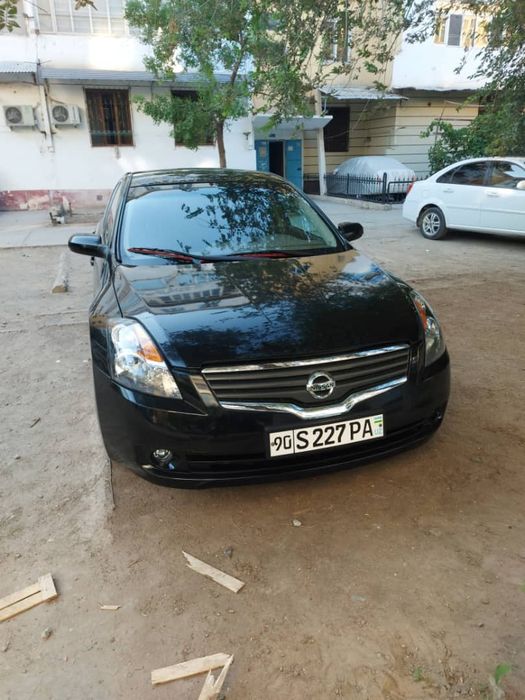 Nissan Altima 2007 yil