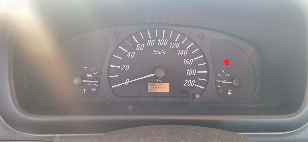 Vând Opel Agila 2001  1.2