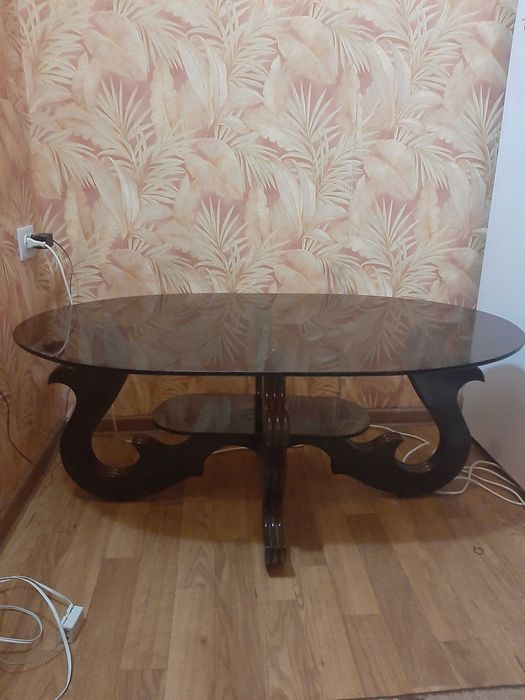 Журнальный столик