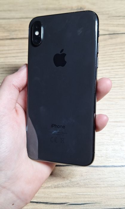 Продам iphone x в хорошем состоянии