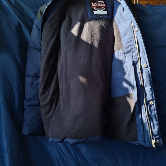 Vand geaca pentru băieți marimea 158